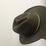 Hat arrived crushed due to insufficient packaging.